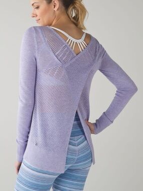Lululemon Sunset Savasana Pullover II
Heathered Lilac size 6